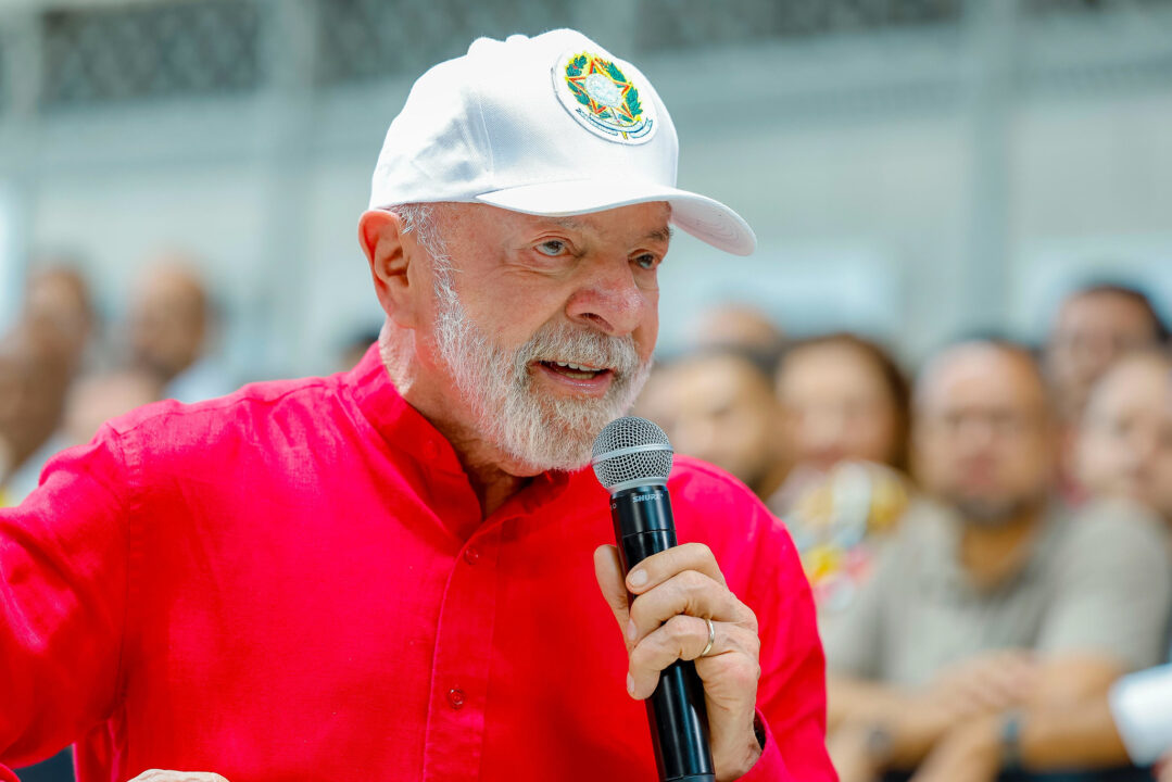 Lula põe em dúvida candidatura à reeleição