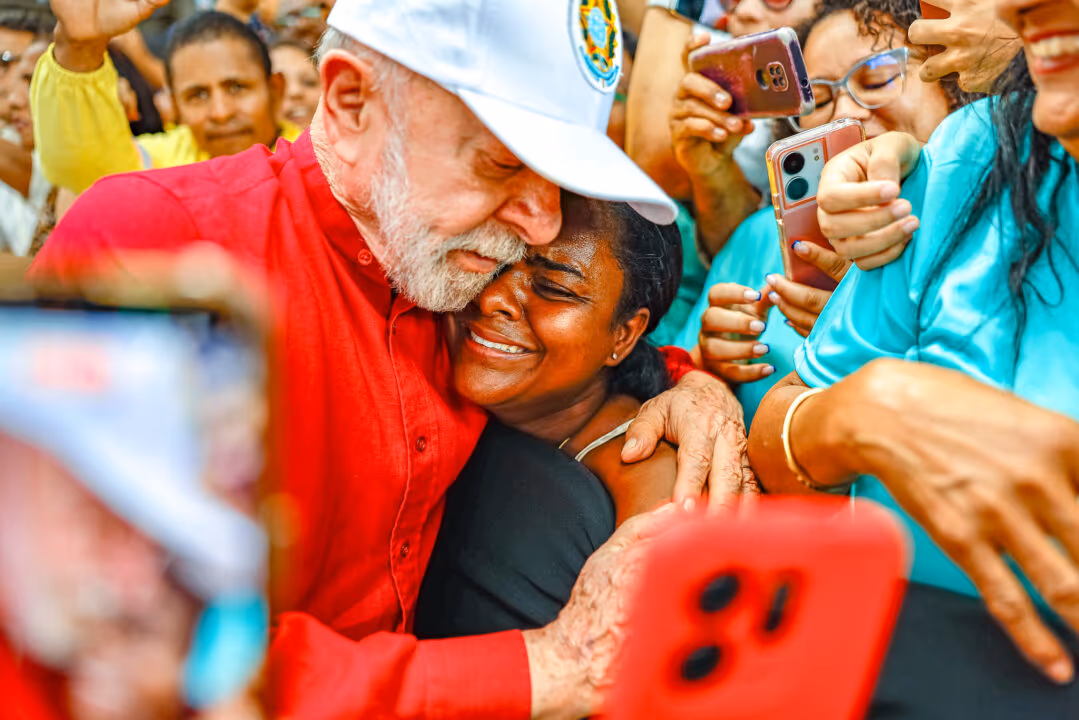 Crusoé: Lula posa de defensor do Pix