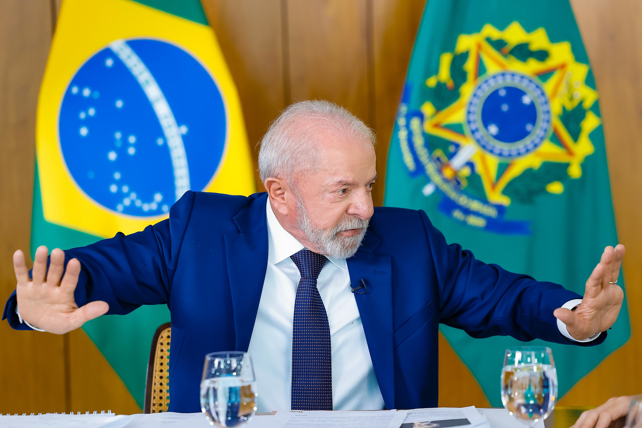 Crusoé: Quem manda no PT é Lula