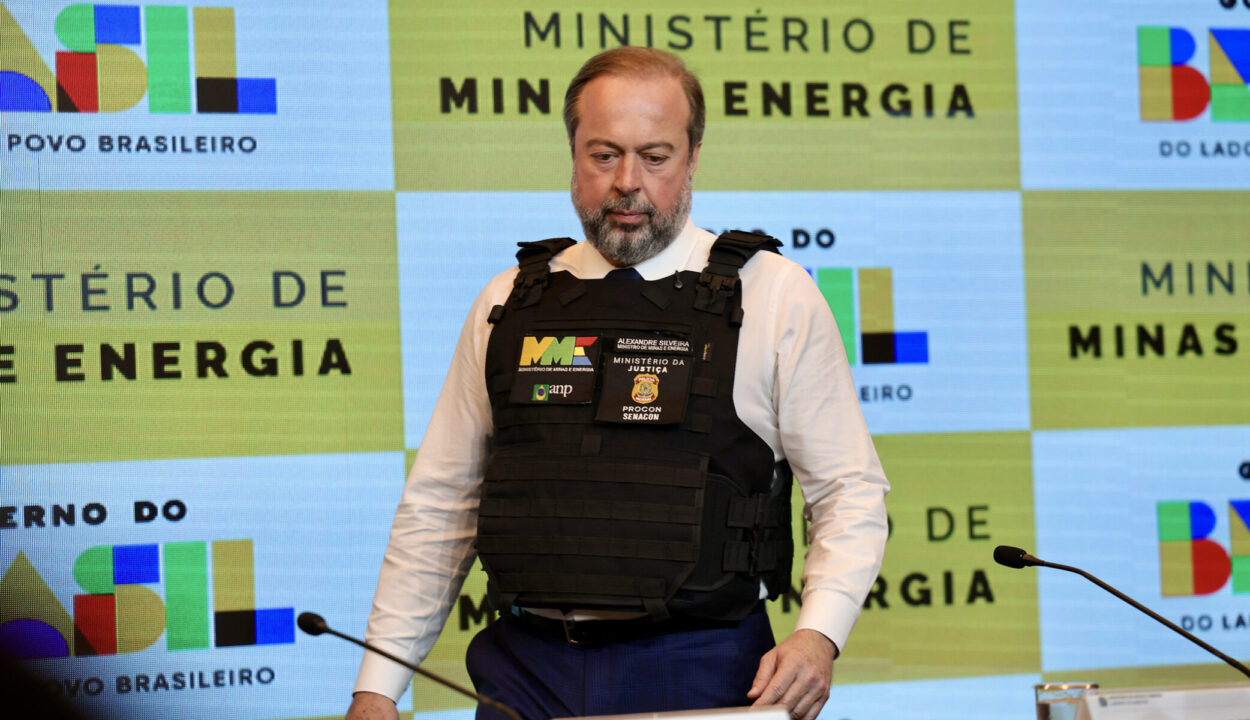 Silveira nega conversas com Vorcaro sobre fusão de Enel e Light