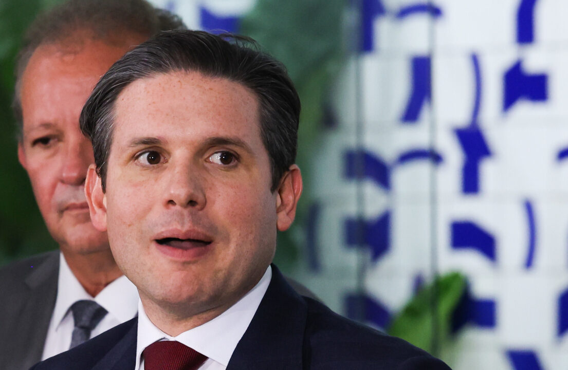 PF investiga auditor por liberar bagagens sem fiscalização em voo com Motta