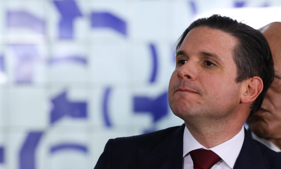 Crusoé: Motta marca reunião com Guimarães para discutir fim da escala 6×1