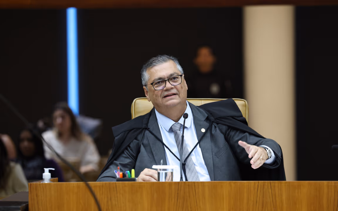 Dino propõe “Nova Reforma do Judiciário” que mal toca no STF