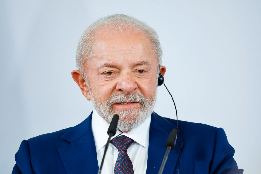 Lula critica EUA e pede fim de “maldito bloqueio” a Cuba