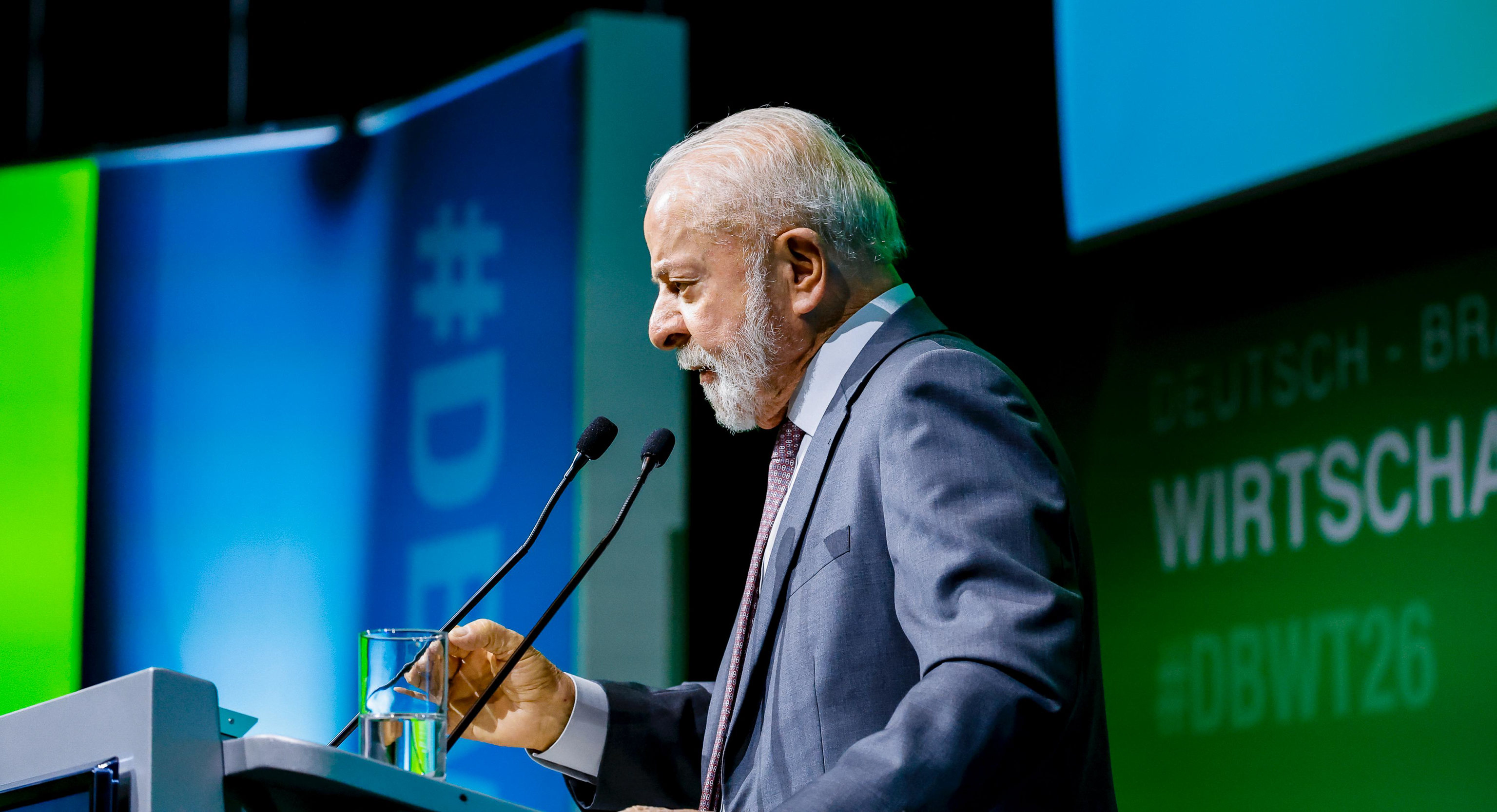 “Nós nos tornamos o sistema”, diz Lula sobre esquerda