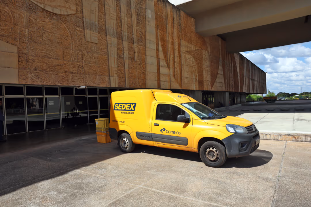 Correios acumulam R$ 8,5 bilhões de prejuízo em 2025