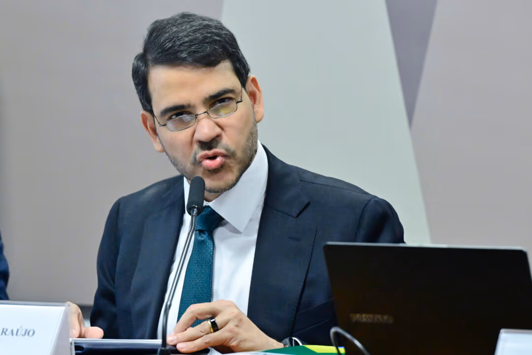 CCJ do Senado aprova indicação de Jorge Messias para o STF