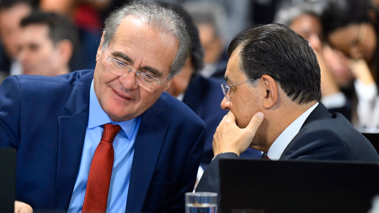 Renan Calheiros aponta “cavalo de Tróia dentro do governo”