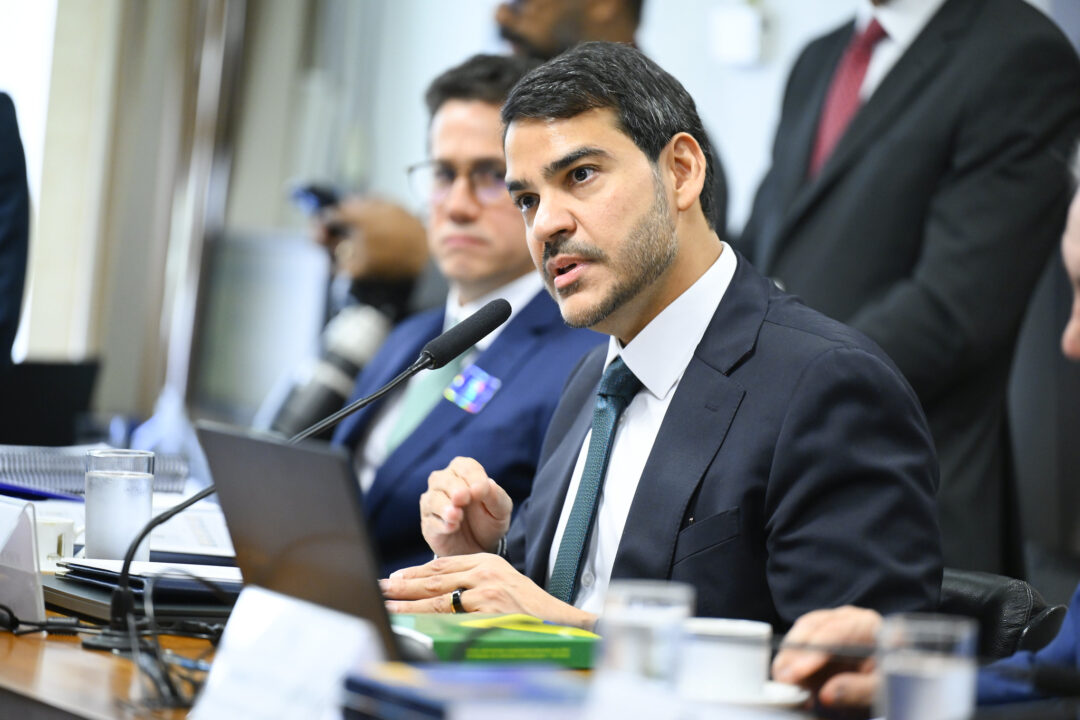 Crusoé: A explicação de Messias sobre notificação a jornalista