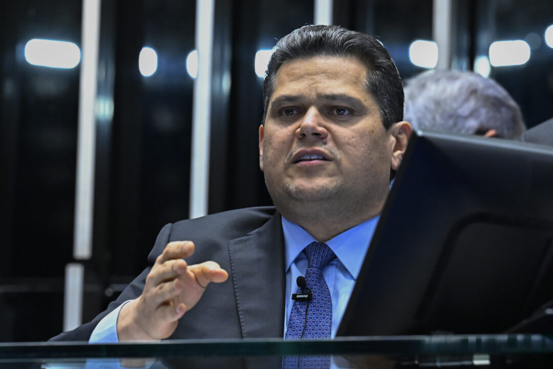 Alcolumbre deve segurar CPI do Master e priorizar veto da dosimetria