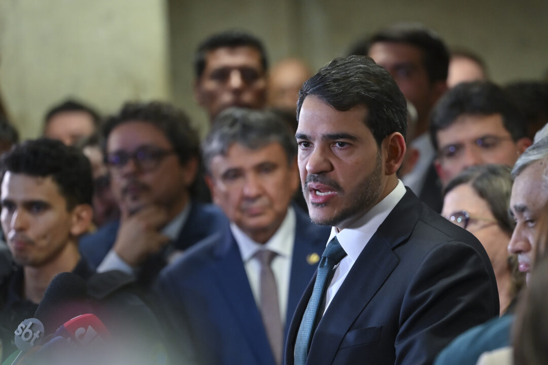 Lula quer Messias no Ministério da Justiça