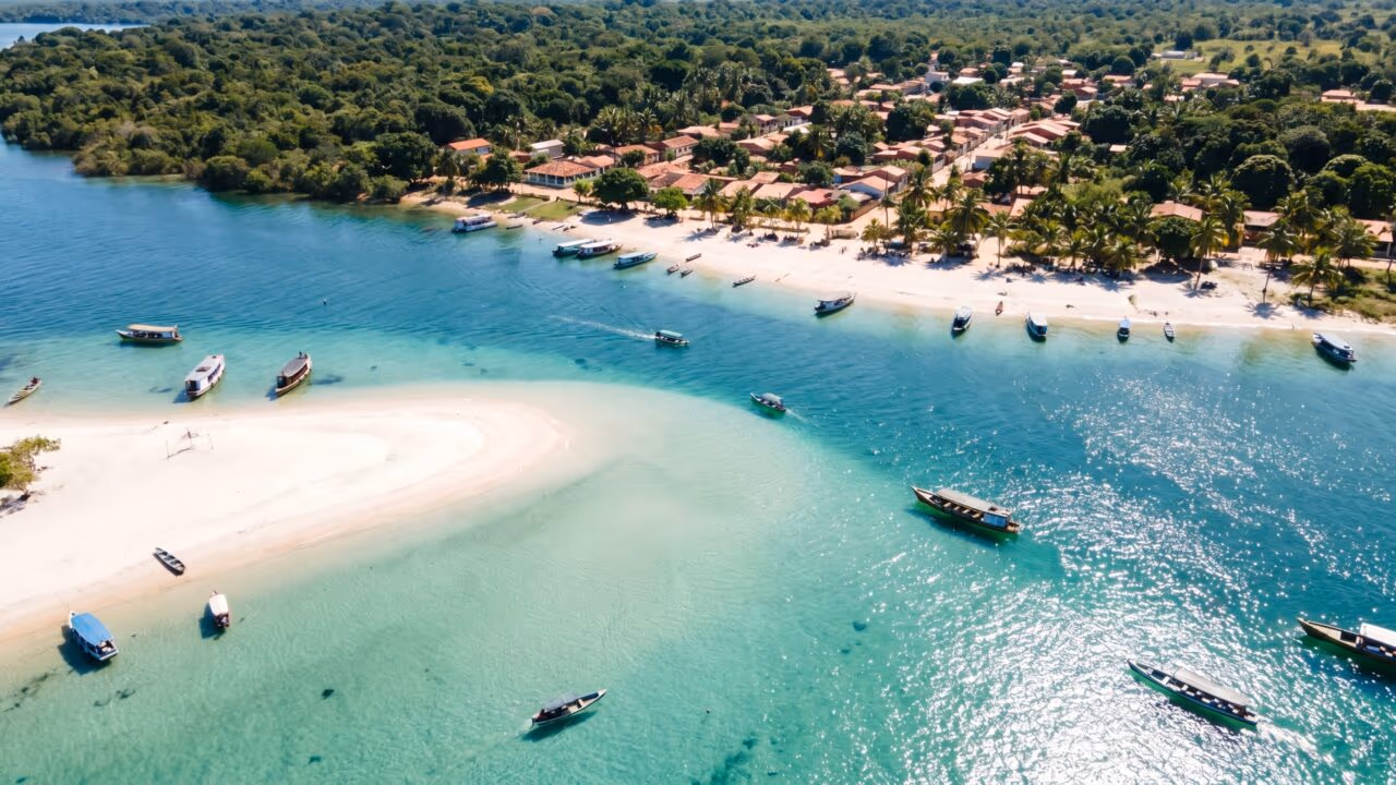 O que o norte tem de melhor: a capital gastronômica e o Caribe Amazônico com praias de rio de água doce cristalina