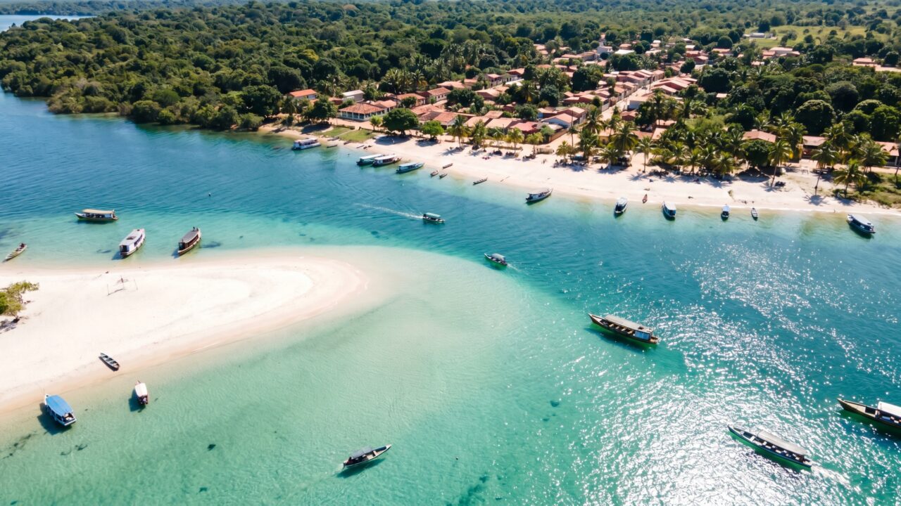 O que o norte tem de melhor: a capital gastronômica e o Caribe Amazônico com praias de rio de água doce cristalina