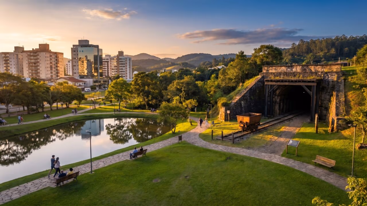 A capital da cerâmica e dos parques está entre as 50 melhores cidades do Brasil para viver e tem a única mina de carvão visitável da América Latina