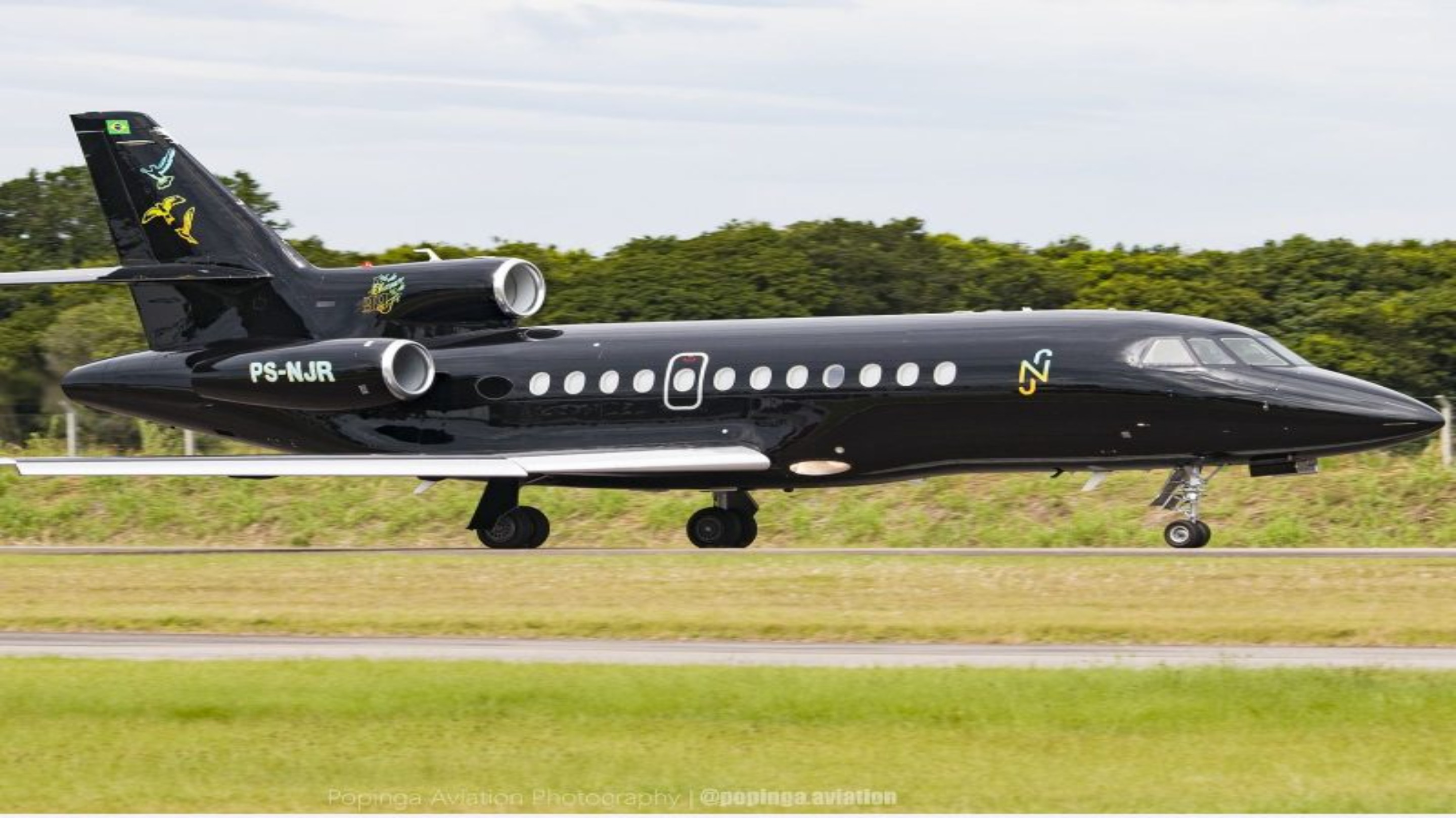 Avião de Neymar cruza continentes sem parar para abastecer e chama a atenção em SC