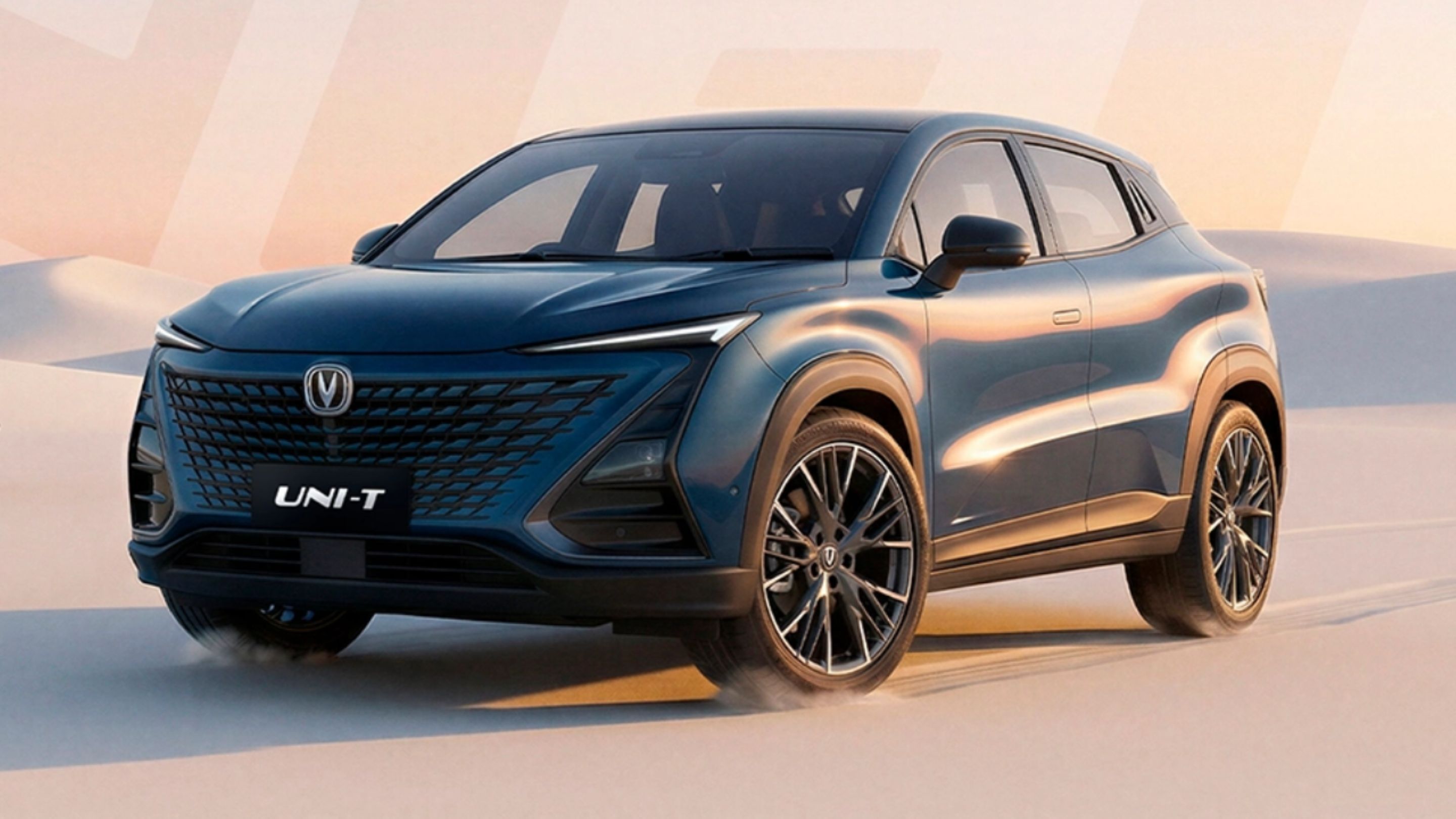 Com produção nacional, 180 cv e seis airbags, CAOA Changan Uni-T surge como exemplo de tecnologia no Brasil