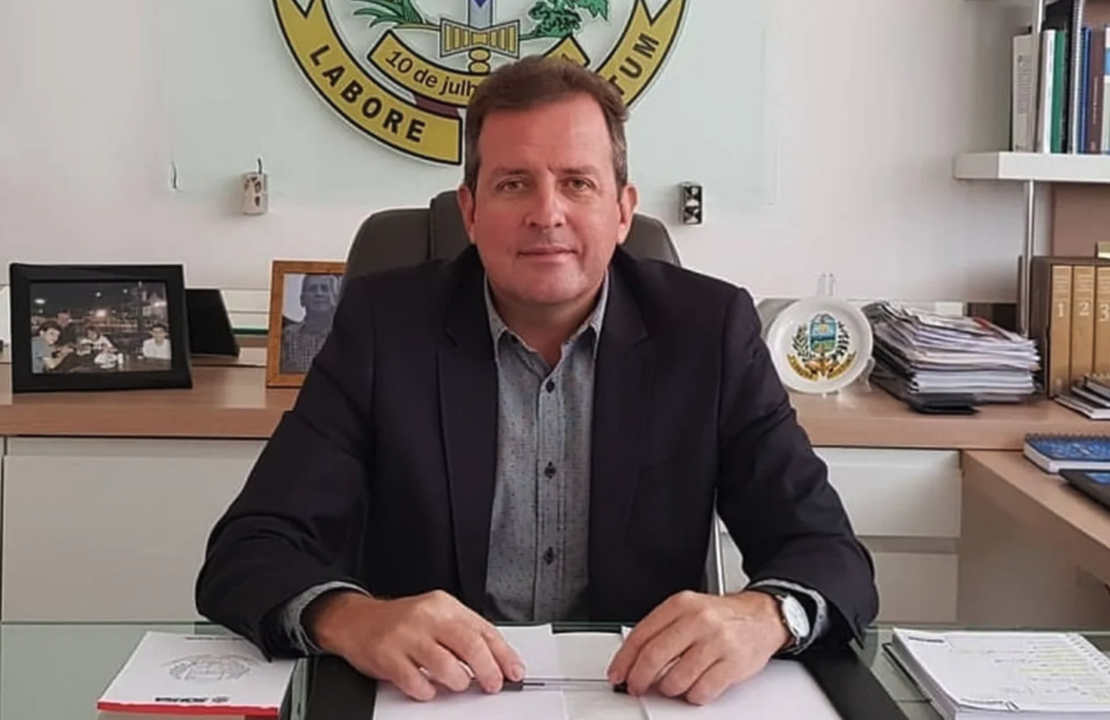 STJ reduz pena de ex-prefeito que agrediu namorada