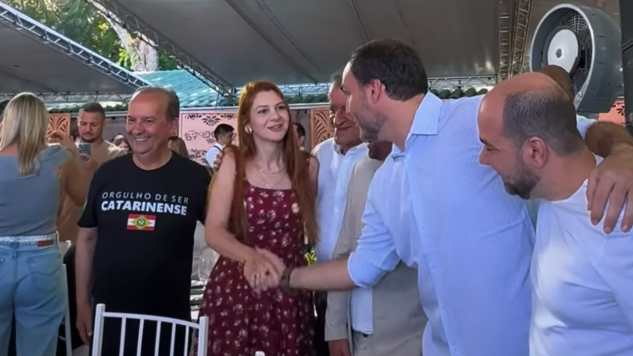 Valdemar exalta aperto de mão da discórdia de Carluxo