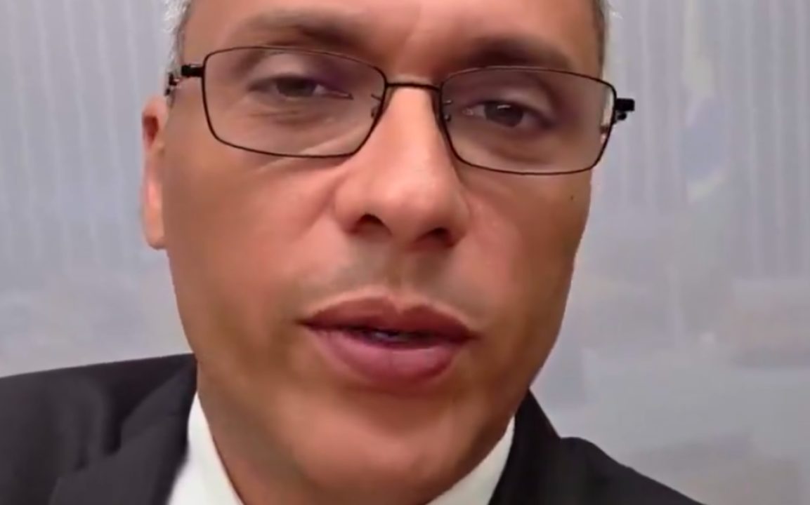 Gayer: “Agora estão prejudicando o próprio Flávio Bolsonaro”