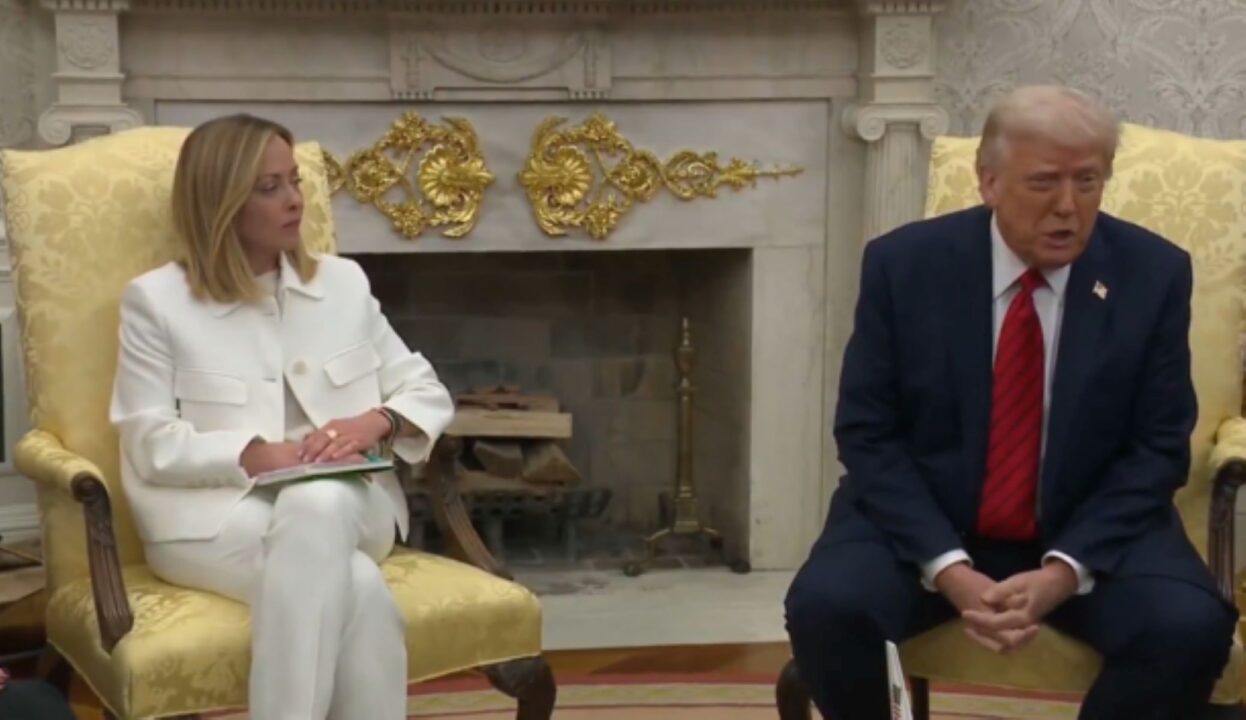 Giorgia Meloni defende papa Leão e repudia falas de Trump