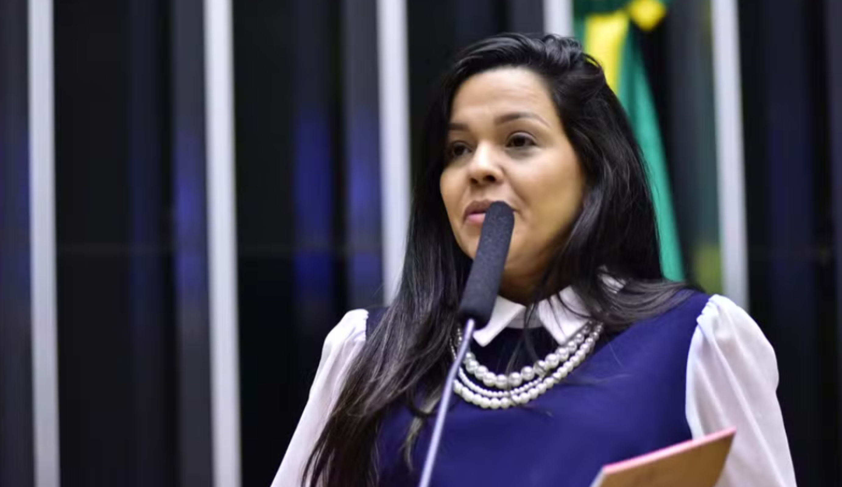 Mais uma candidata a vice de Flávio Bolsonaro