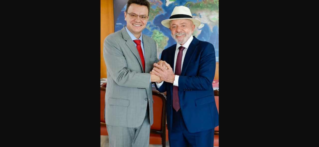 Lula assina nomeação de Odair Cunha para o cargo de ministro do TCU