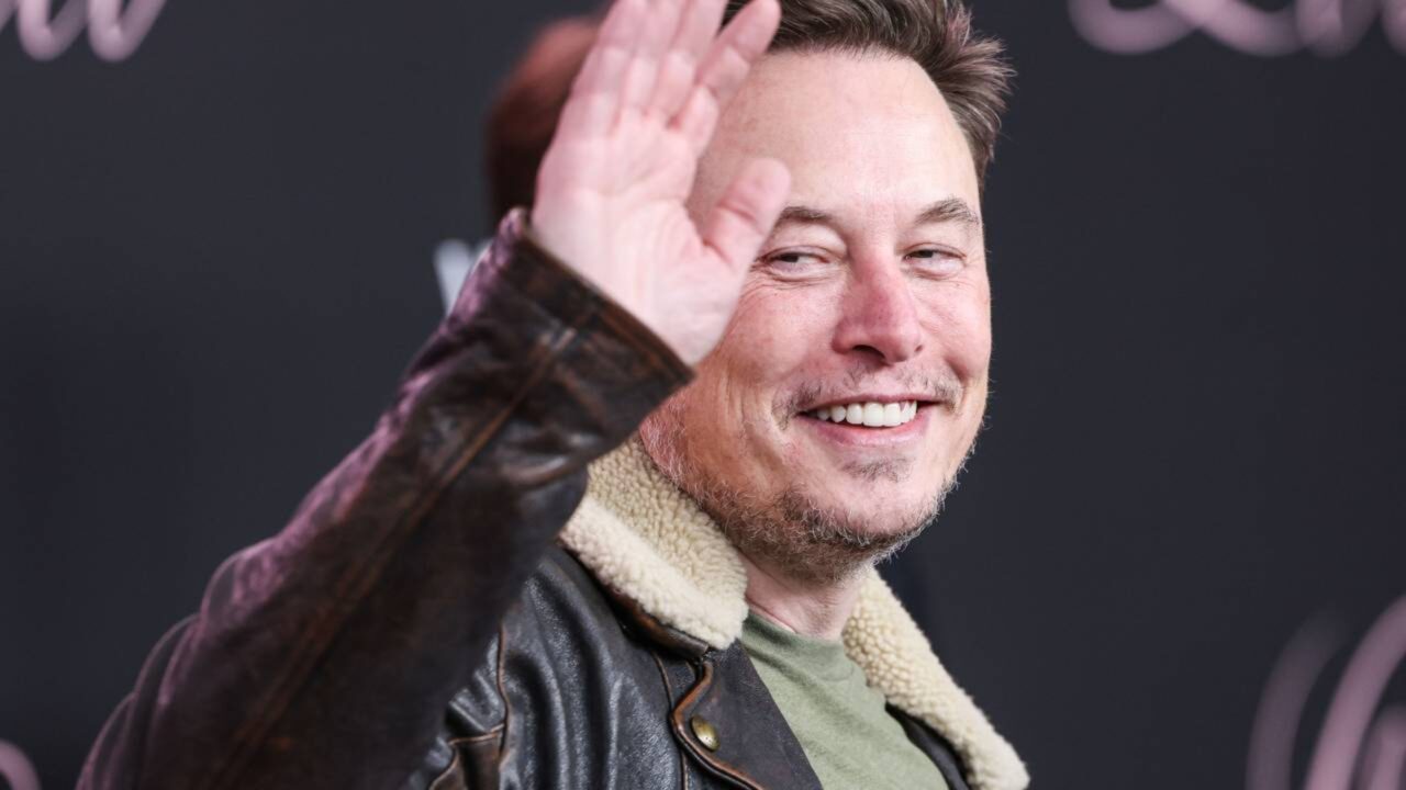 Elon Musk comemora descoberta do maior depósito de lítio do mundo; ele fica dentro de um supervulcão, é avaliado em US$ 1,5 trilhão e vai produzir baterias por décadas