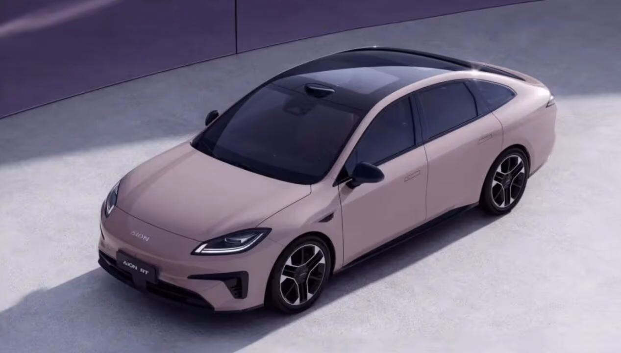 Foi lançado um carro elétrico que carrega de 0 a 100% em somente 99 segundos e ainda tem 650 km de autonomia