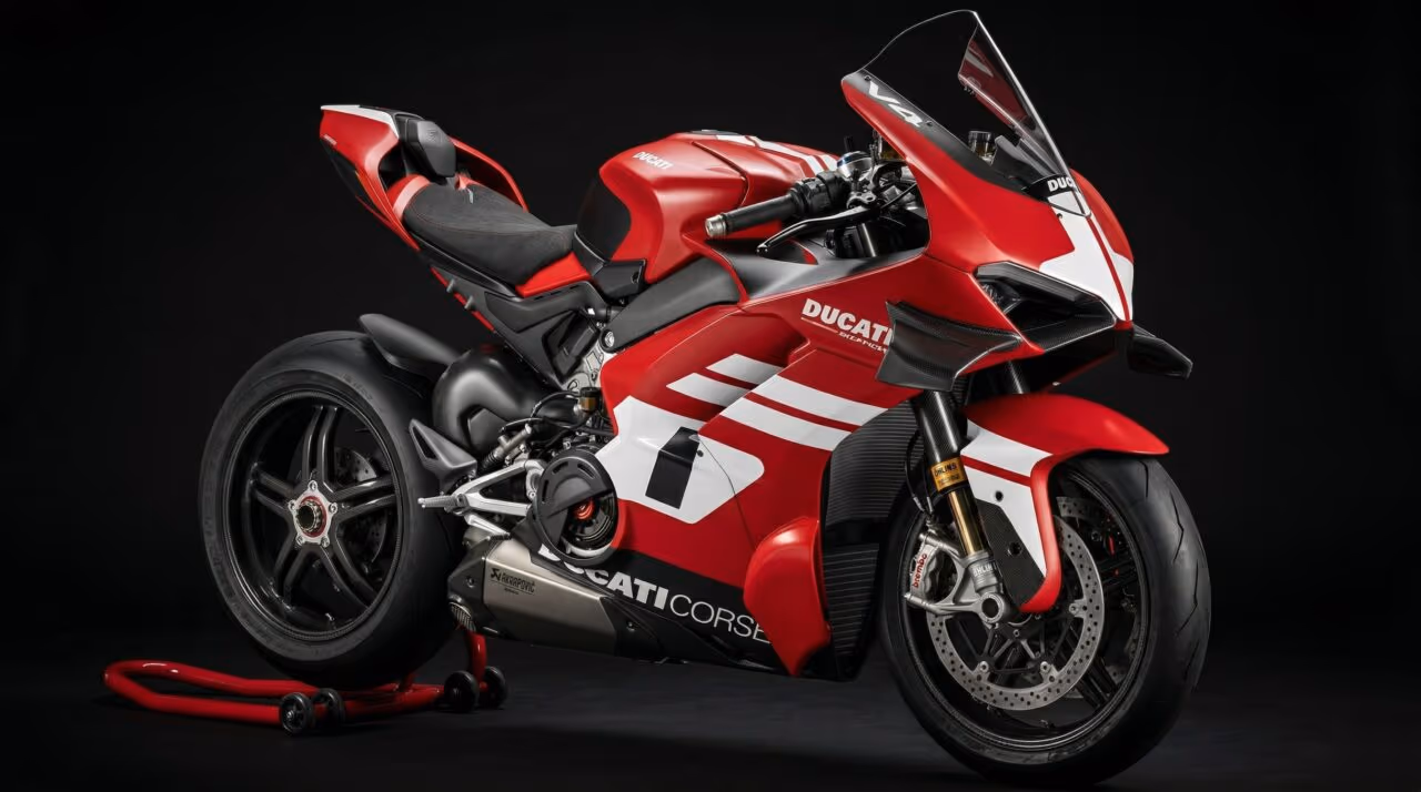 Ducati aterrissa no Brasil com superbike de até 247 cv e preço milionário feito para poucos