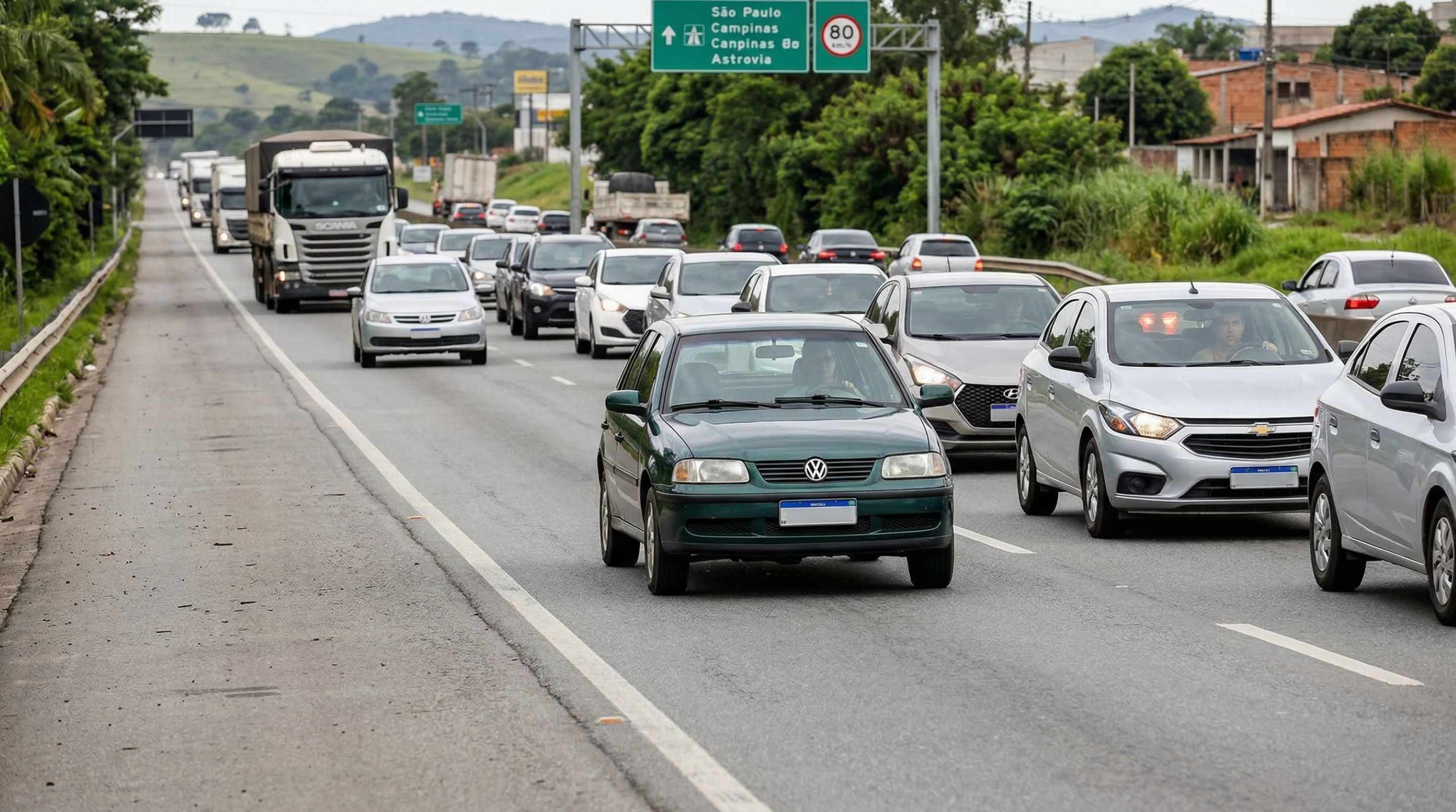 O que diz a lei sobre motoristas que dirigem devagar demais no trânsito?
