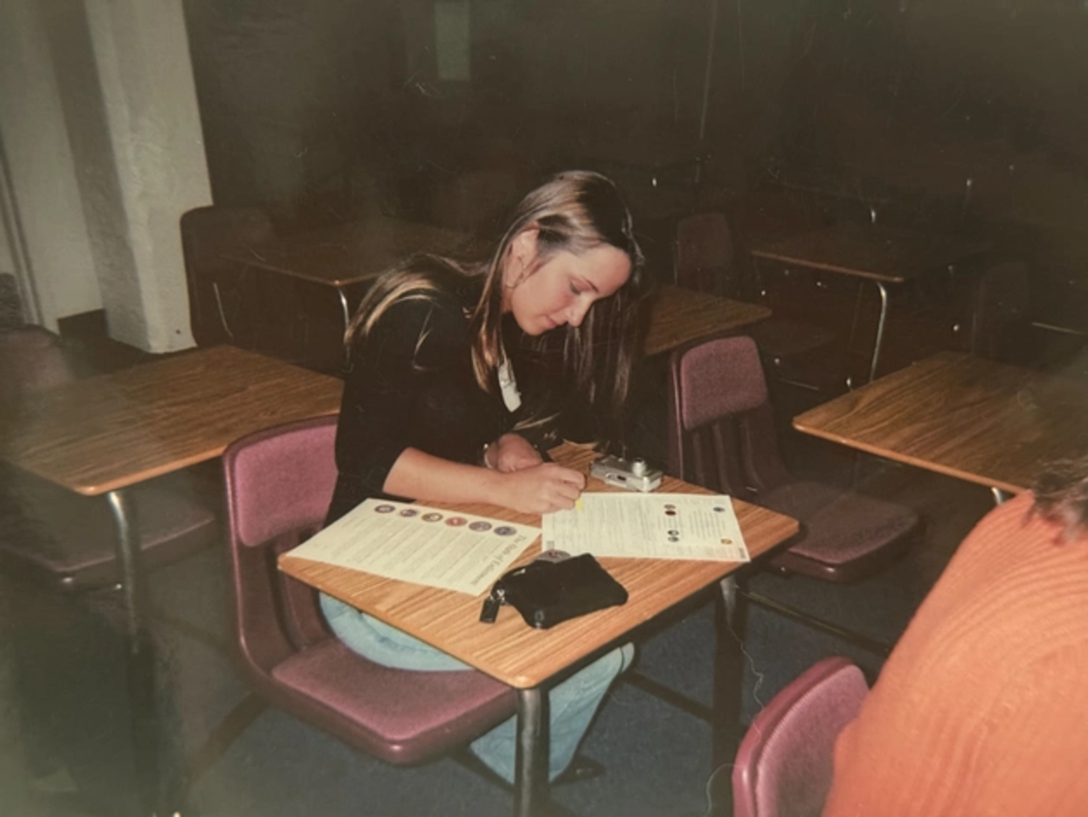 Veterana dos EUA é presa por vazar informações sigilosas a jornalista