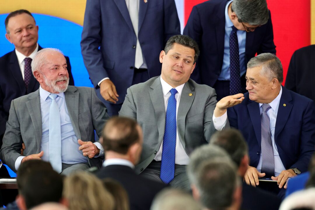 Fim da escala 6×1 fica para depois das eleições