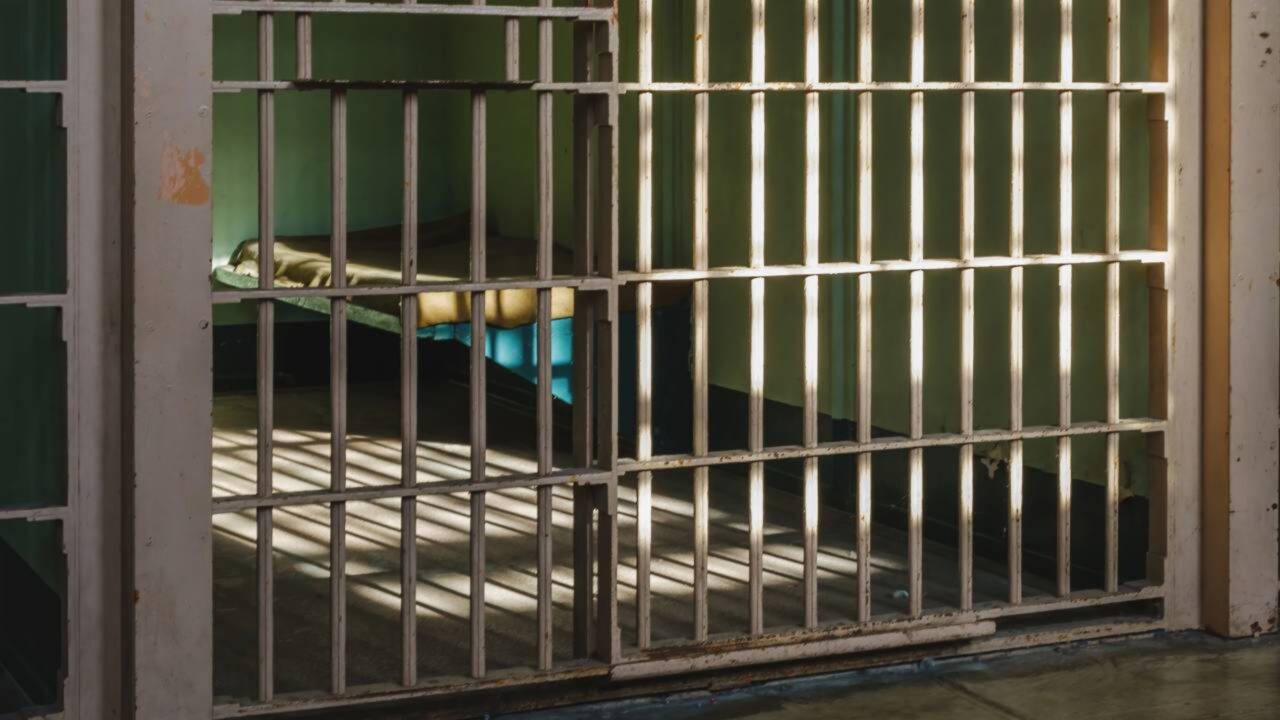 Menores de 12 anos agora podem pegar prisão perpétua após publicação no Diário Oficial