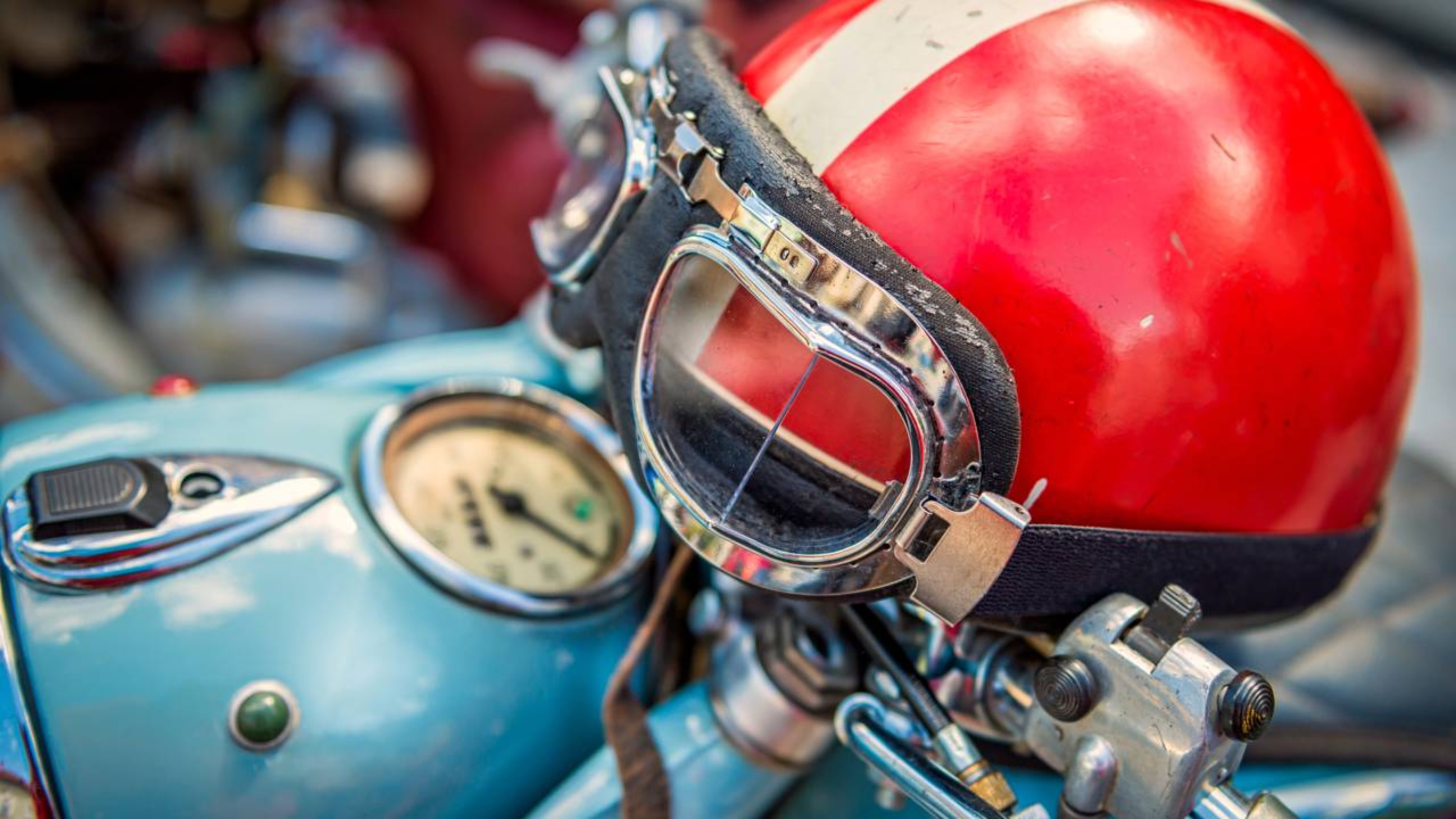 Nova regra para capacetes está prestes a entrar em vigor e motociclistas precisam ficar espertos