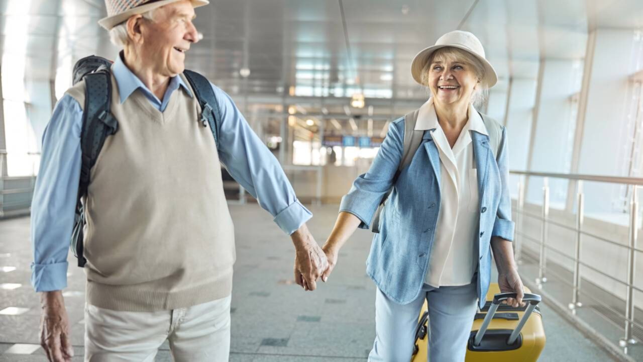 Regras dos aeroportos em 2026 para quem tem mais de 65 anos: Todo essencial antes da sua viagem