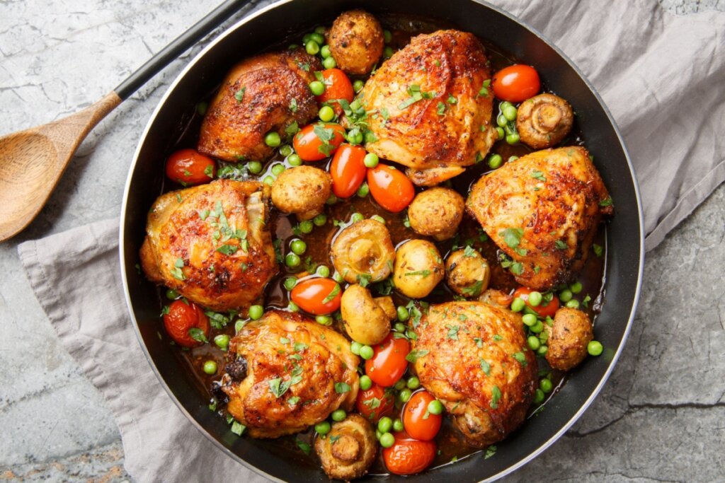 Frango assado: 6 receitas para um almoço de domingo especial