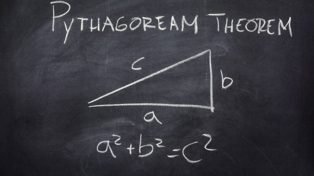 A matemática de Pitágoras e o impacto do Teorema na arquitetura moderna