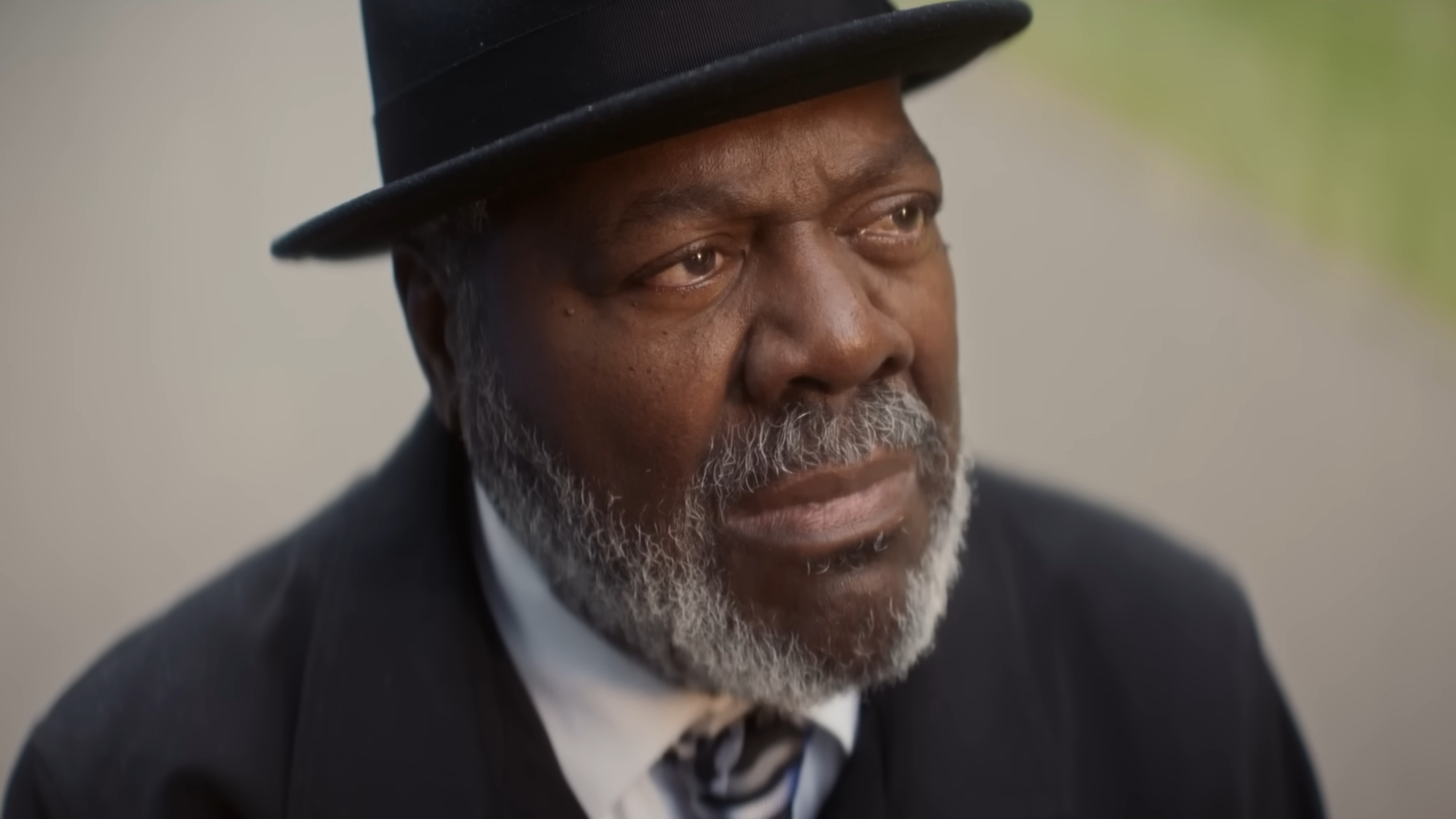 Ninguém tinha essa série no radar e agora ela virou febre na Netflix com só 8 capítulos