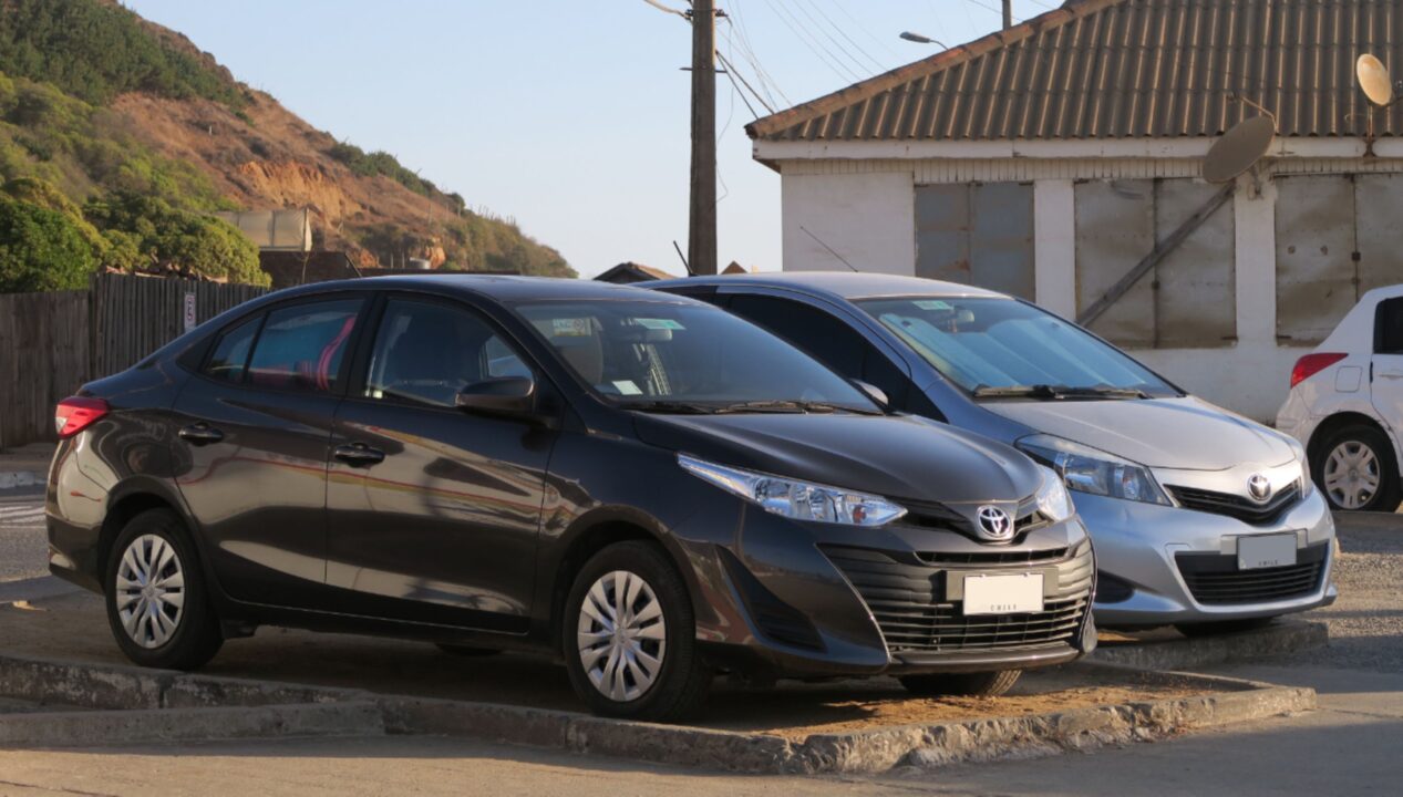 Por que esse ex-Toyota de entrada virou um dos usados mais racionais do mercado