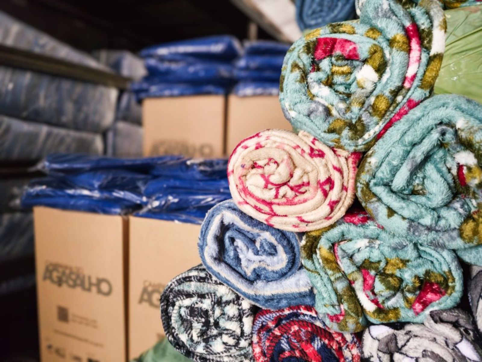 SP abre pontos de coleta de agasalhos em todo o estado