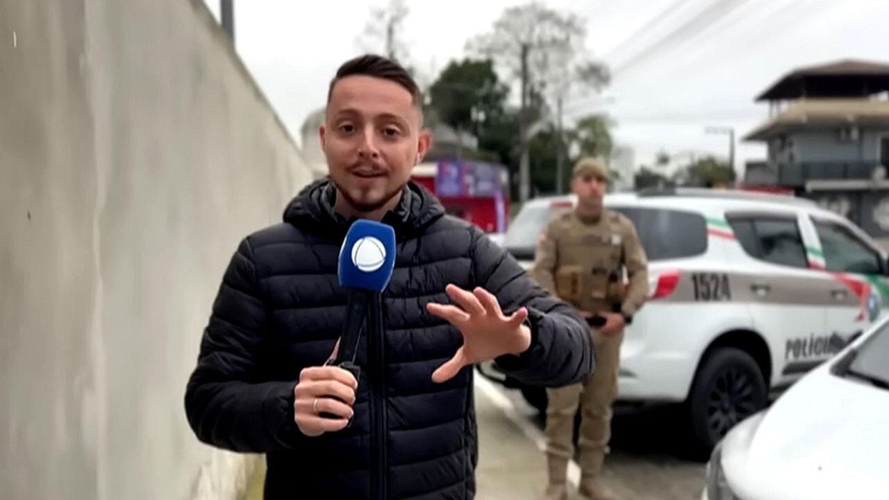 Repórter faz desabafo após deixar a Record