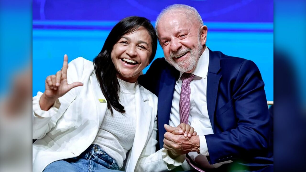 Eliziane agora vai defender Lula de dentro do PT