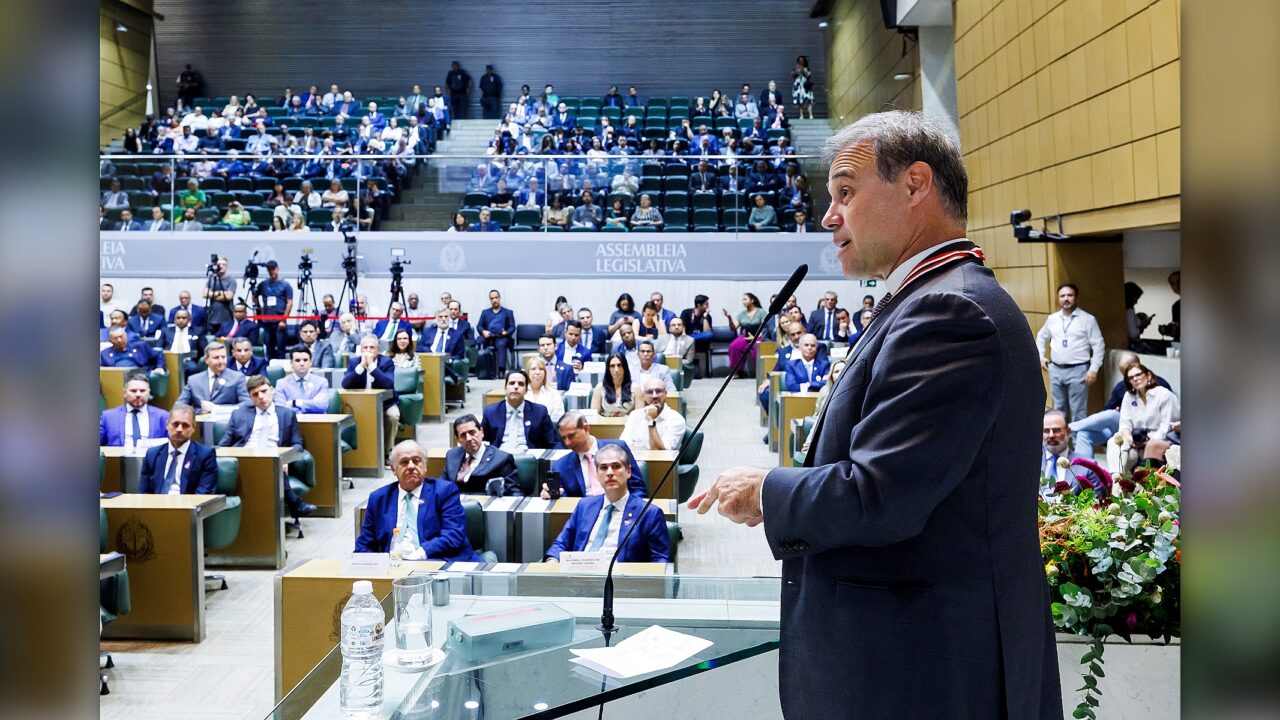 “Eu não tenho esse direito”, diz Mendonça ao falar sobre privilegiar amigos