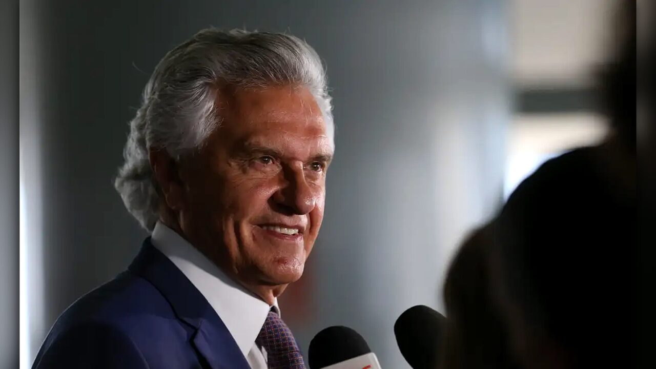 “Não é com likes”, diz Caiado ao criticar polarização na política