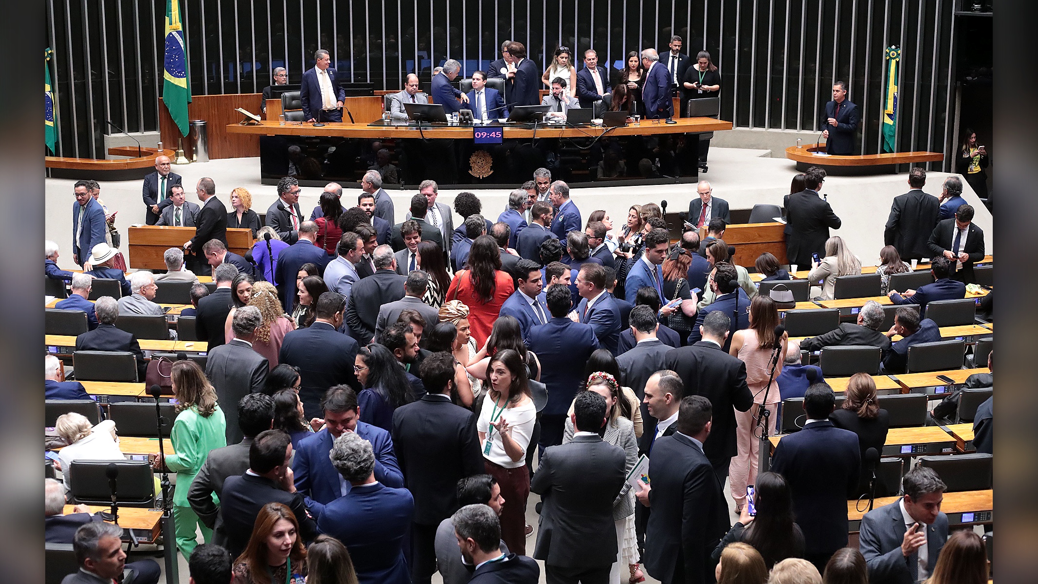 Câmara endurece regras para presos em saída temporária