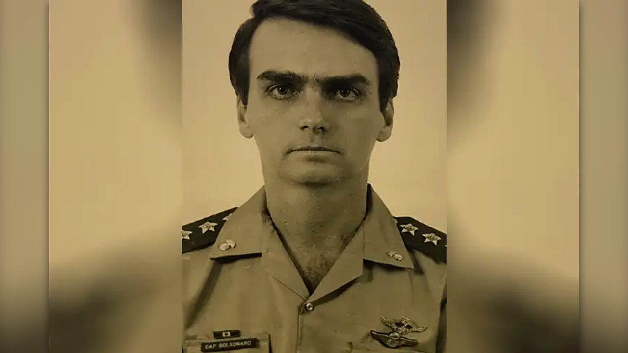 STM autoriza coleta de dados militares de Bolsonaro em ação sobre patente