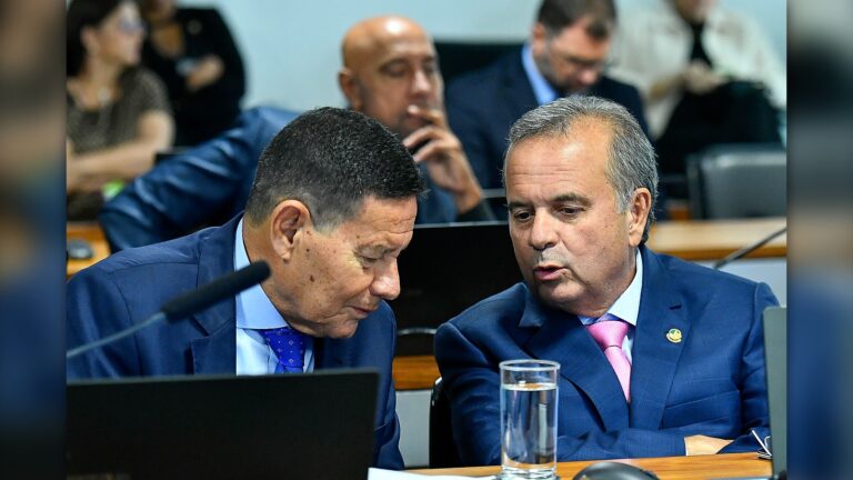 Oposição pressiona por derrubada de veto de Lula ao PL da dosimetria