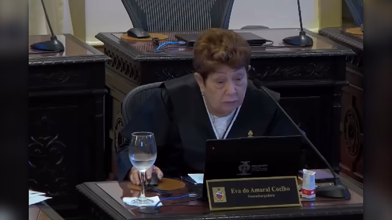 Desembargadora do TJ-PA perde a paciência e manda colega “prestar atenção” na sessão