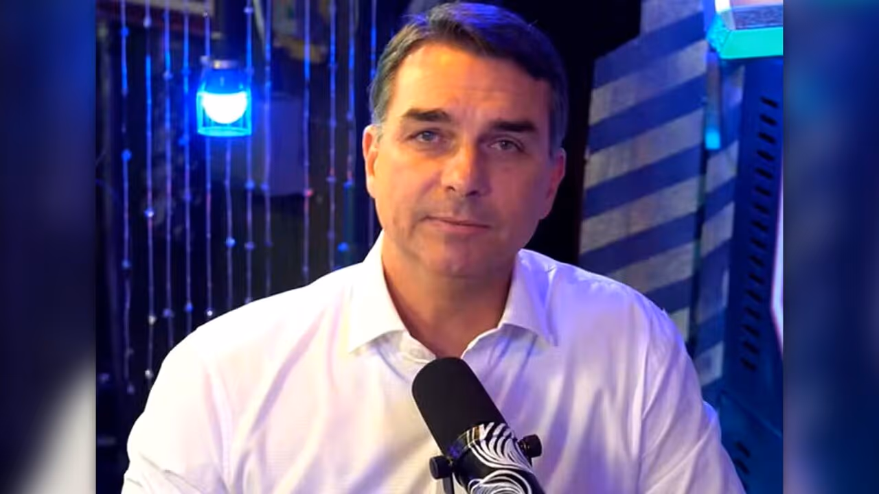 Crusoé: PF é cobrada por ‘vazamento seletivo’ de dados de Flávio