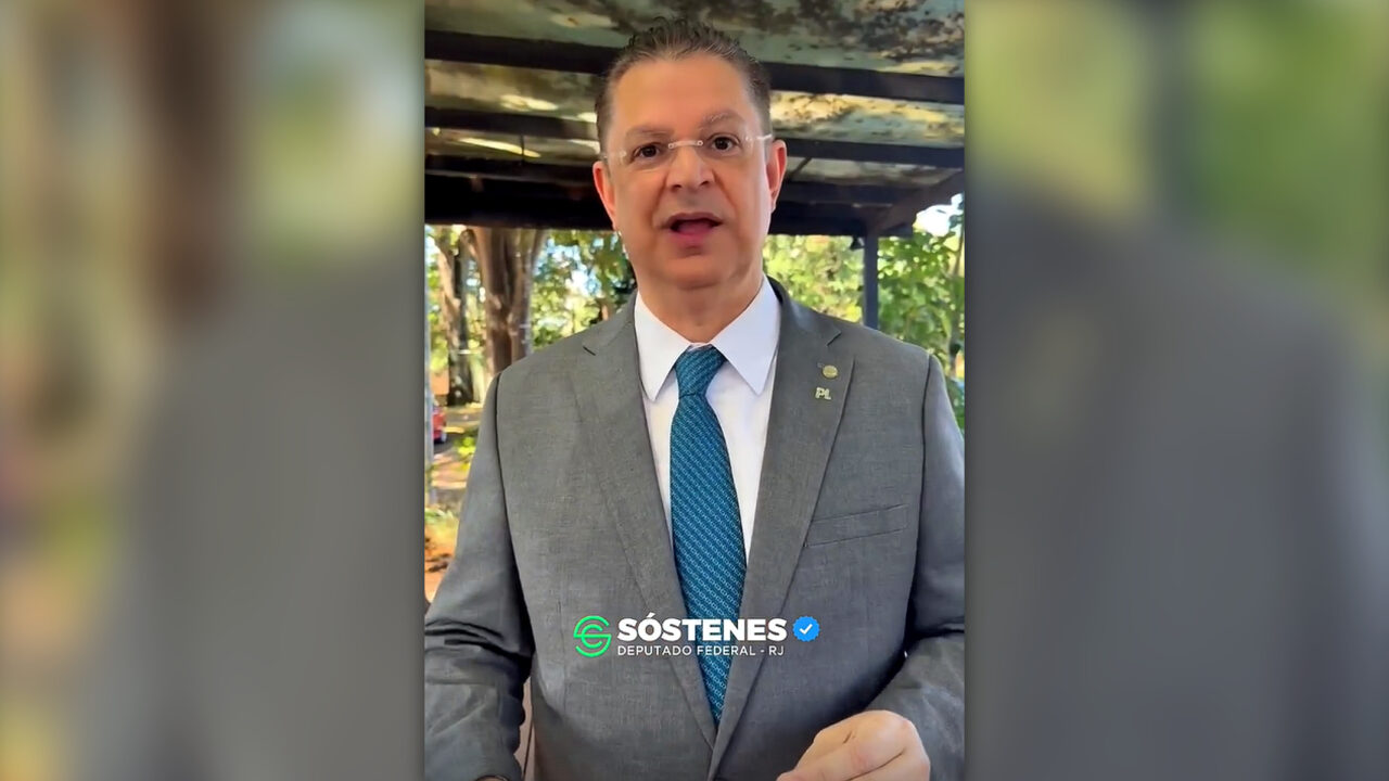 Crusoé: Sóstenes tenta se explicar sobre abraço em Messias